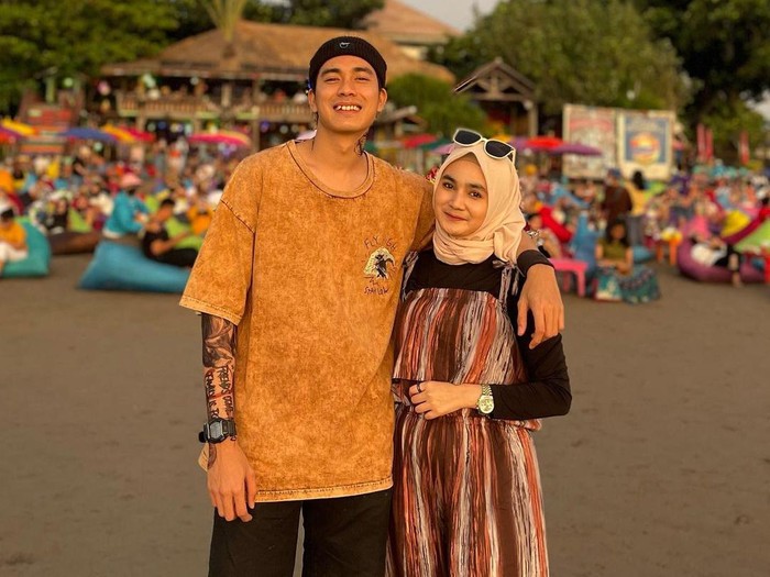 Evan Marvino-Tami, Pernikahan Artis dan Fans Ini Diuji dengan Dugaan KDRT