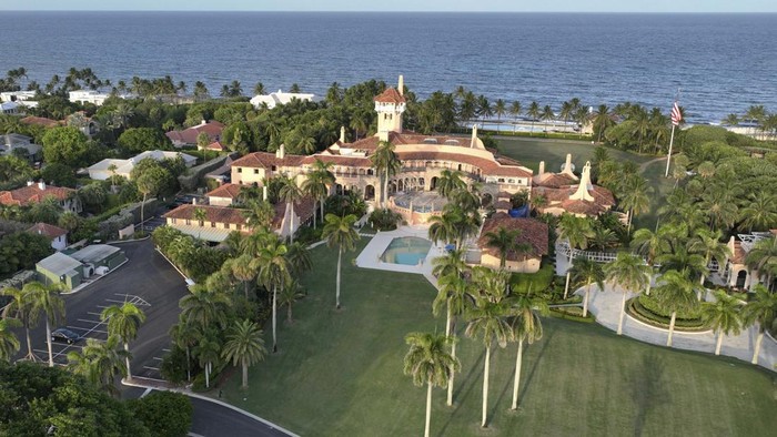 This is an aerial view of President Donald Trumps Mar-a-Lago estate, Tuesday, Aug. 10, 2022, in Palm Beach, Fla. The FBI searched Trumps Mar-a-Lago estate as part of an investigation into whether he took classified records from the White House to his Florida residence, people familiar with the matter said Monday. (AP Photo/Steve Helber)