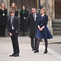 Sebelumnya ibu James pernah mengatakan memang sengaja menjauhkan anak-anaknya dari publik karena masih muda. Ia juga belum memperbolehkan anaknya memakai media sosial.Foto: Getty Images/Leon Neal