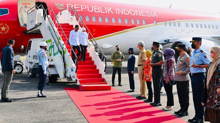 Jokowi dan istri tiba di Solo