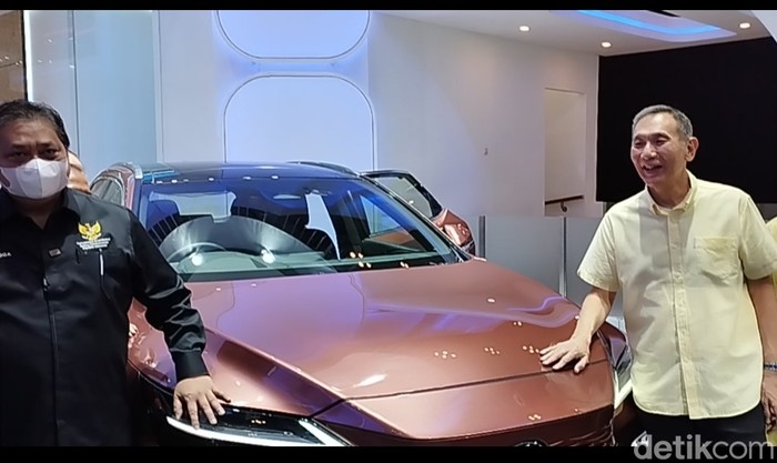 Jusuf Hamka beli mobil listrik di GIIAS 2022