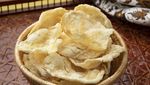 Kriuk Renyah! 10 Kerupuk Populer Indonesia yang Bikin Makin Lahap Makan