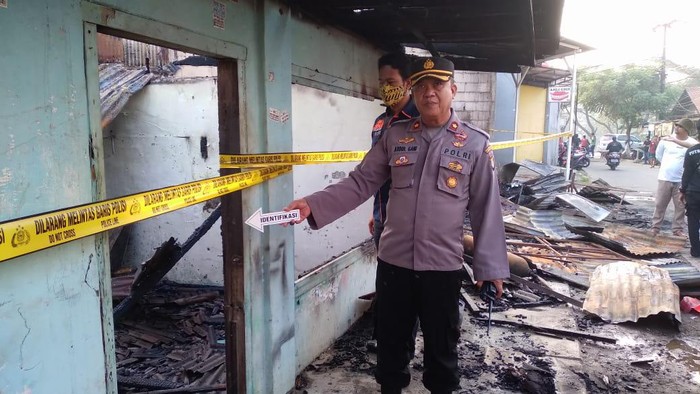 Kondisi bengkel yang terbakar di Tangerang.