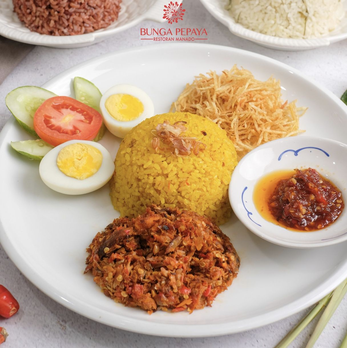 Mantap! 5 Nasi Kuning Manado Lauk Cakalang Rica hingga Sambal Roa