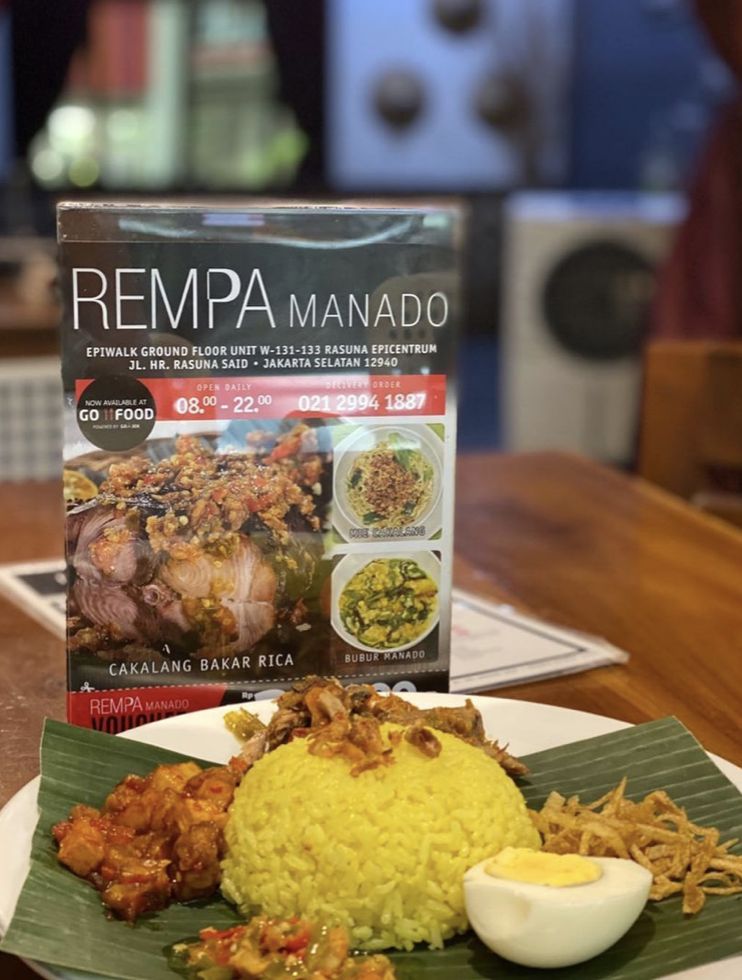 Mantap! 5 Nasi Kuning Manado Lauk Cakalang Rica hingga Sambal Roa