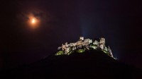 Kastil Hohensalzburg di Austria merupakan satu-satunya kastil yang sangat terpelihara di Eropa. Kastel ini dibangun pada tahun 1077 dengan luas bangunan 54,523 meter persegi. (Johannes Simon/Getty Images).