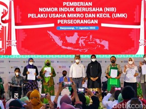 Menteri Investasi Apresiasi Bupati Ipuk Fasilitasi NIB ke Pelaku Usaha Kecil