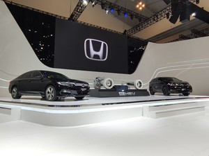 Krisis Semikonduktor Bikin Honda dan Toyota Pangkas Produksi Lagi