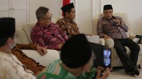 Diskusi tersebut digelar untuk motivasi kebangkitan ekonomi kerakyatan dan kedaulatan pangan di negara ini ditengah kondisi perekonomian dunia yang tidak menentu dan ancaman krisis pangan dunia.