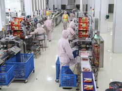 Mie Instan Mau Naik Harga, Pabriknya Canggih Lho!