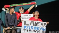 Para suporter sukses menjalankan tugasnya, dan menghantarkan timnas Indonesia U16 hingga laga final Piala AFF U16 2022.  Foto: Pius Erlangga/detikJateng