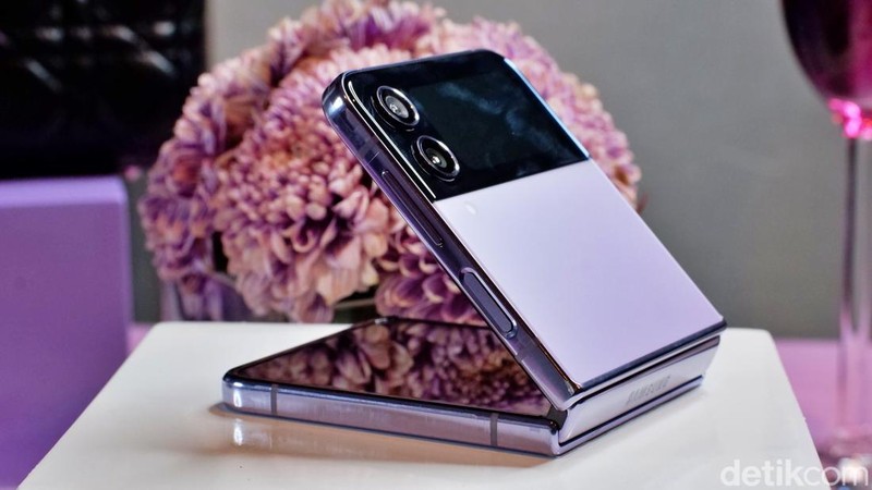 Samsung Galaxy Z Flip 4