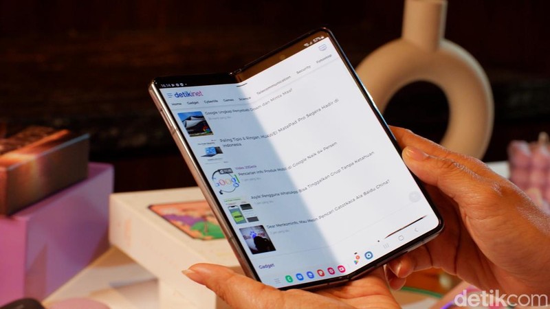 Samsung Galaxy Z Fold 4