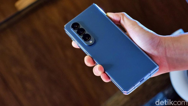 Samsung Galaxy Z Fold 4