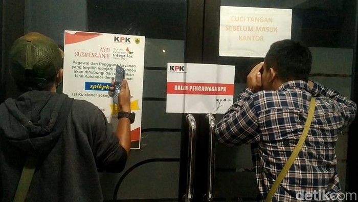 Sejumlah ruang di kompleks kantor Bupati Pemalang disegel KPK, Kamis (11/8/2022).