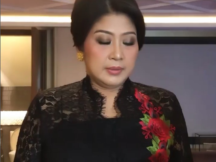 Unggahan Hair Stylist, Reval Alip pernah menata rambut istri Ferdy Sambo viral di media sosial Unggahan Hair Stylist, Reval Alip pernah menata rambut istri Ferdy Sambo viral di media sosial