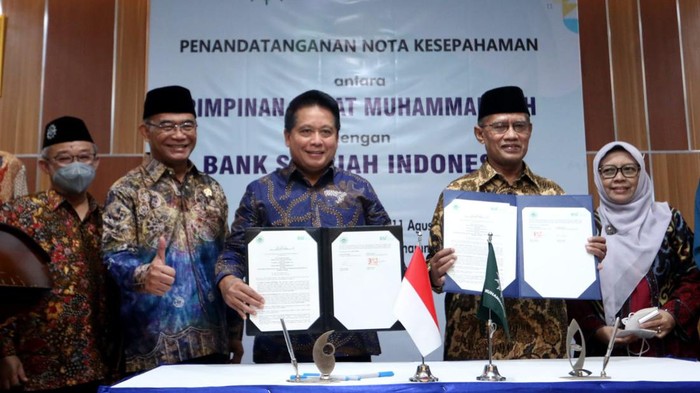 Upaya Perkuat Inklusi dan Penetrasi Keuangan Syariah NasionalUpaya Perkuat Inklusi dan Penetrasi Keuangan Syariah Nasional PT Bank Syariah Indonesia Tbk (BSI) melakukan kerja sama dengan PP Muhammadiyah guna meningkatkan inklusifitas dan penetrasi keuangan syariah di Indonesia.