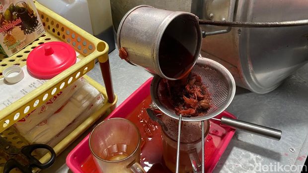 Usaha minuman jahe merah di Bandung