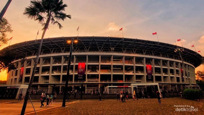 Sunset di GBK cantik juga lho