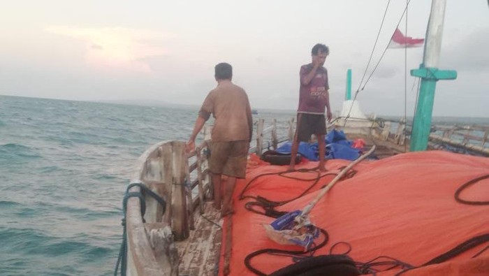 ABK KLM Cinta Kembar yang ditemukan selamat bersama kapal dan muatan kapalnya.