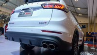 Tiggo 8 Pro punya dimensi panjang 4,7 m, lebar 1,9 m, dan jarak sumbu roda 2.710 mm dan memiliki 3 baris kursi.