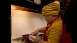 10 Potret Dapur Mama Fuji Saat Masak Dendeng Bareng Thoriq
