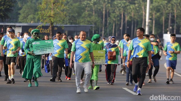 BP Jamsostek meresmikan Gerakan Sejuta Langkah di Jakarta. Kegiatan ini untuk menumbuhkan semangat berolahraga sehingga dapat meningkatkan produktivitas kerja.