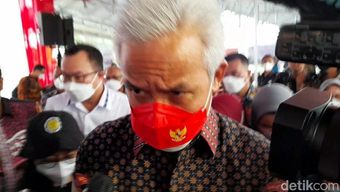 Gubernur Jawa Tengah Ganjar Pranowo saat diwawancarai soal Bupati Pemalang Mukti Agung Wibowo kena OTT KPK, Jumat (12/8/2022).