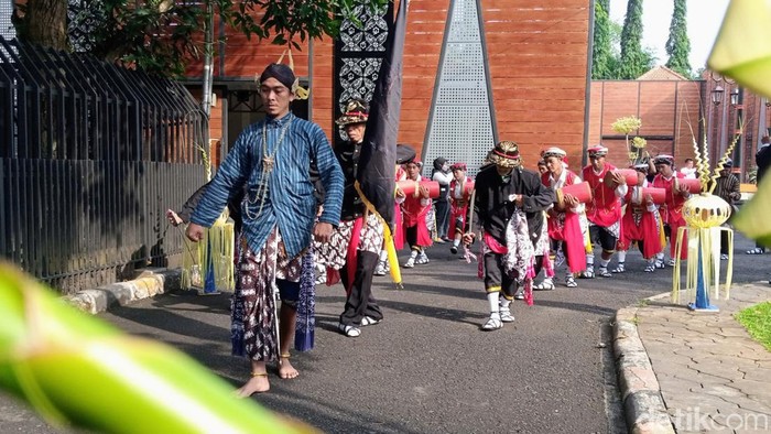 Jamasan pusaka di Museum Tosan Aji, Purworejo, Jumat (12/8/2022). Jamasan pusaka di Museum Tosan Aji, Purworejo, Jumat (12/8/2022).