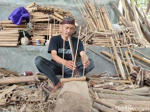 5 Fakta Kampung Angklung di Ciamis