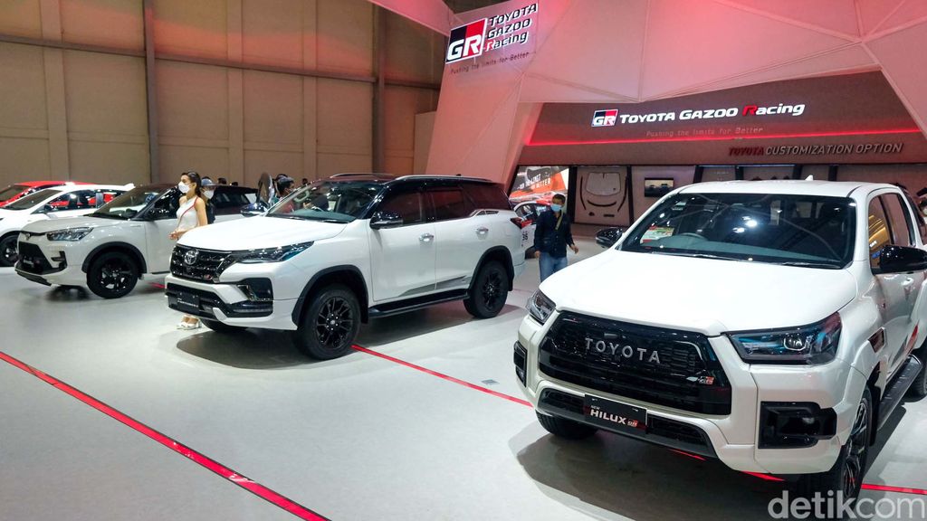 Toyota merilis deretan mobil brand Gazoo Racing (GR) di GIIAS 2022. Deretan mobil ini dari Agya sampai Hilux.