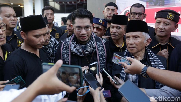 Ketua Umum Partai Ummat Ridho Rahmadi
