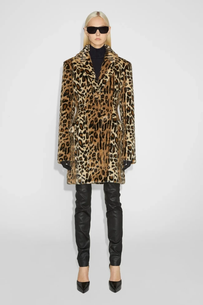 Inilah koleksi terbaru dari Givenchy Resort 2023. Foto Dok. Givenchy.