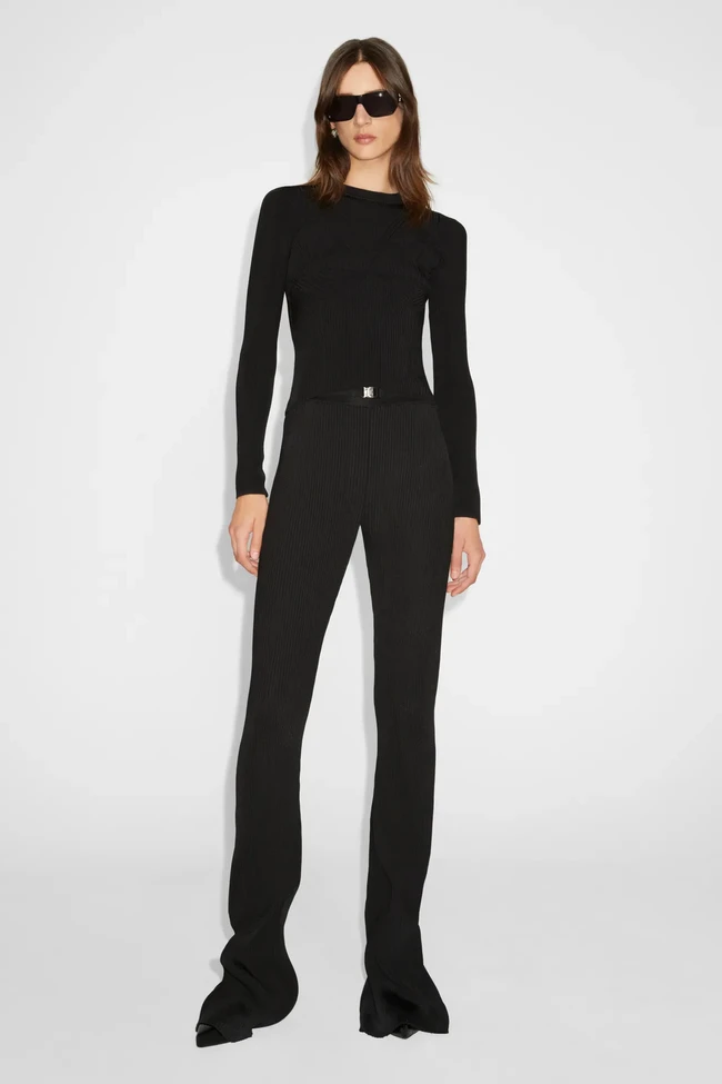 Inilah koleksi terbaru dari Givenchy Resort 2023. Foto Dok. Givenchy.