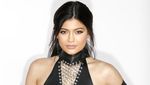 Kylie Jenner Selebriti Paling Tajir Jadi Cewek Mamba