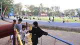 Asyiknya Olahraga Sambil Refreshing di Lapangan Ahmad Yani Tangerang
