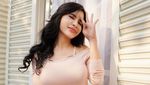 Perut Maria Vania Ditunggangi Naga