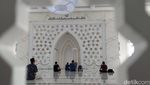 Foto: Masjid Putih dan Megah di Depok, Ternyata Dibangun Erick Thohir