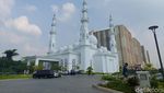 Foto: Masjid Putih dan Megah di Depok, Ternyata Dibangun Erick Thohir