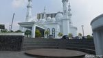 Foto: Masjid Putih dan Megah di Depok, Ternyata Dibangun Erick Thohir