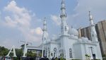 Foto: Masjid Putih dan Megah di Depok, Ternyata Dibangun Erick Thohir