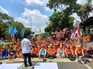 Partai Buruh Bakal Demo Tolak Perppu Ciptaker di Istana Hari Ini