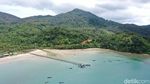 Menatap Indahnya Kepulauan Anambas dari Udara