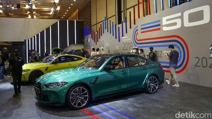 BMW Indonesia rayakan JOY Electrified dengan hadirkan teknologi dan inovasi kendaraan listrik terdepan di ajang Gaikindo Indonesia International Auto Show (GIIAS 2022), Convention Hall, ICE BSD, Tangerang, Kamis (11/8/2022).