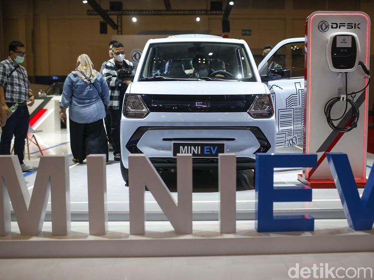Mobil Listrik Mungil DFSK Melantai di GIIAS 2022, Masih Pakai Setir Kiri