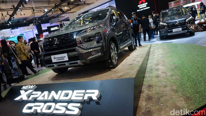 New Xpander Cross Meluncur GIIAS 2022, Begini Wujudnya Mitsubishi New Xpander Cross diluncurkan pada ajang Gaikindo Indonesia Internasional Auto Show atau GIIAS 2022. SUV laris tersebut dapat sejumlah pembaruan.