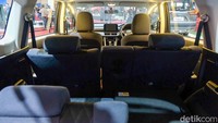 New Xpander Cross juga memiliki 3 baris kursi.