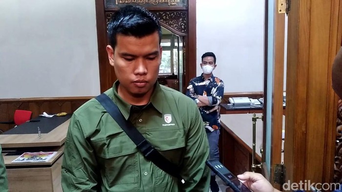 Oknum anggota Paspampres yang pukul sopir truk di Solo minta maaf, Jumat (12/8/2022).