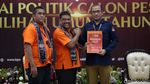 Penampakan Massa Partai Buruh Daftar Pemilu-Penuhi Jalan di Depan KPU