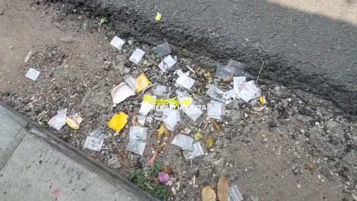 Plastik klip dicurigai bekas sabu di Cipete, Cilandak, Jaksel.